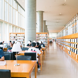 大學(xué)、研究設施